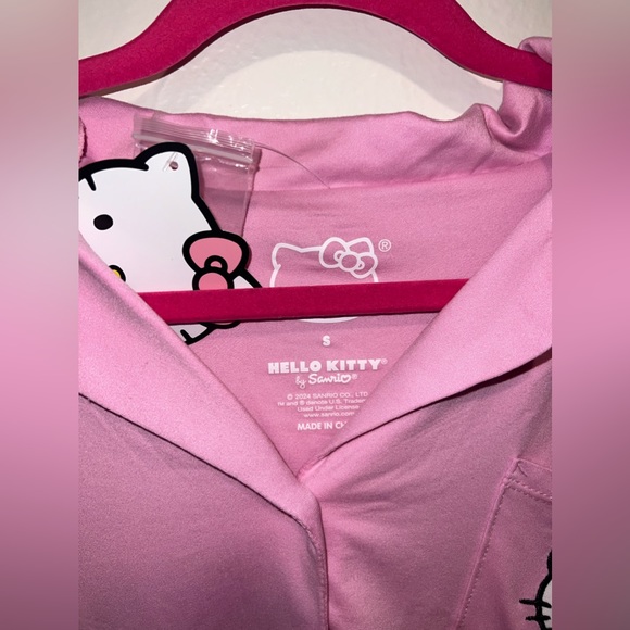 ‼️SOLD‼️NWT Women’s Hello Kitty 2- Piece Pajama set Size S - Picture 7 of 11